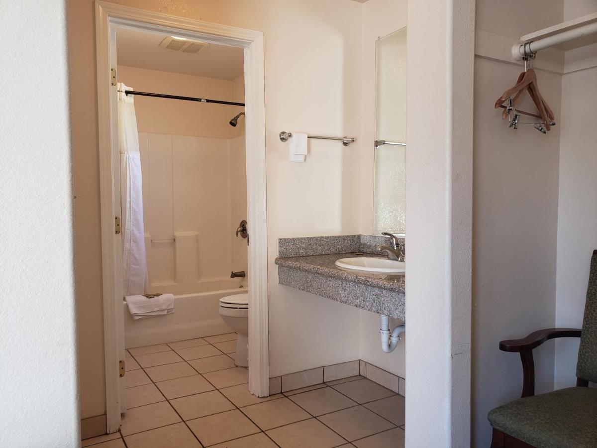 Hotel Paso Robles Wine Country Exterior photo